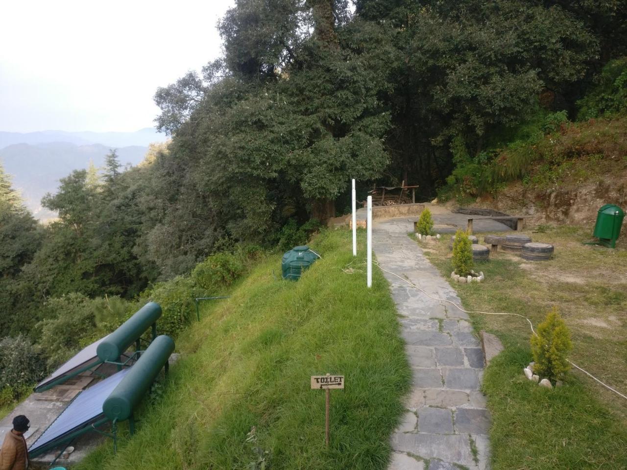 Simba Cafe & Lodge Binsar Buitenkant foto